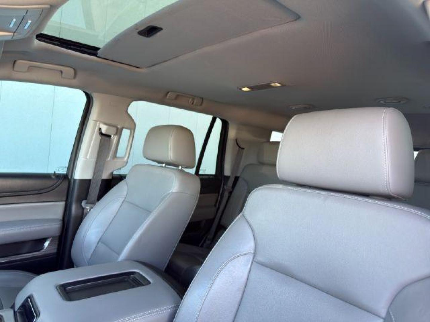 2018 GRAY /Jet Black Chevrolet Tahoe (1GNSKBKCXJR) with an EcoTec3 53L V-8 gasoline direct injection engine, Automatic transmission, located at 1175 N Woodruff Ave, Idaho Falls, ID, 83401, 43.506901, -111.999657 - Photo#52
