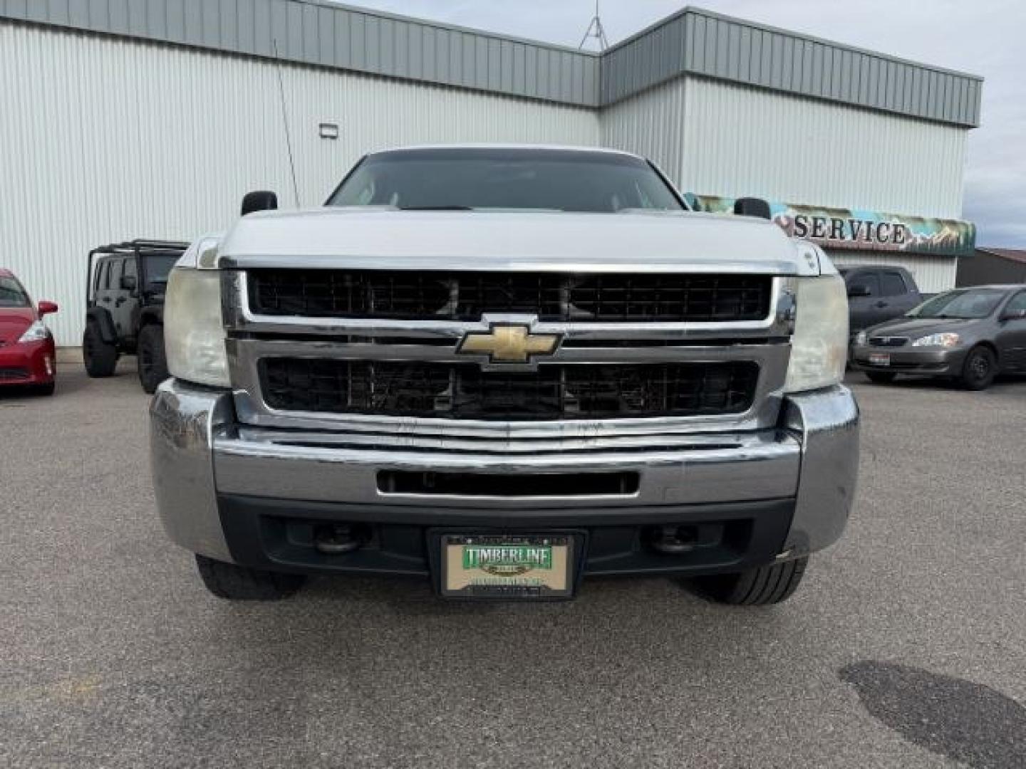 2010 WHITE /Dark Titanium Chevrolet Silverado 2500HD (1GC4KVBG7AF) with an Vortec 6L V-8 variable valve control engine, Automatic transmission, located at 1175 N Woodruff Ave, Idaho Falls, ID, 83401, 43.506901, -111.999657 - Photo#30