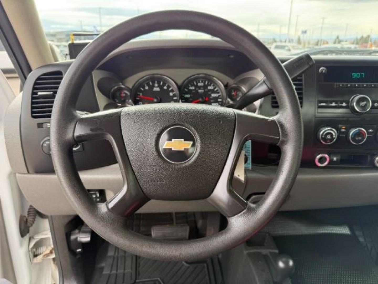 2010 WHITE /Dark Titanium Chevrolet Silverado 2500HD (1GC4KVBG7AF) with an Vortec 6L V-8 variable valve control engine, Automatic transmission, located at 1175 N Woodruff Ave, Idaho Falls, ID, 83401, 43.506901, -111.999657 - Photo#35