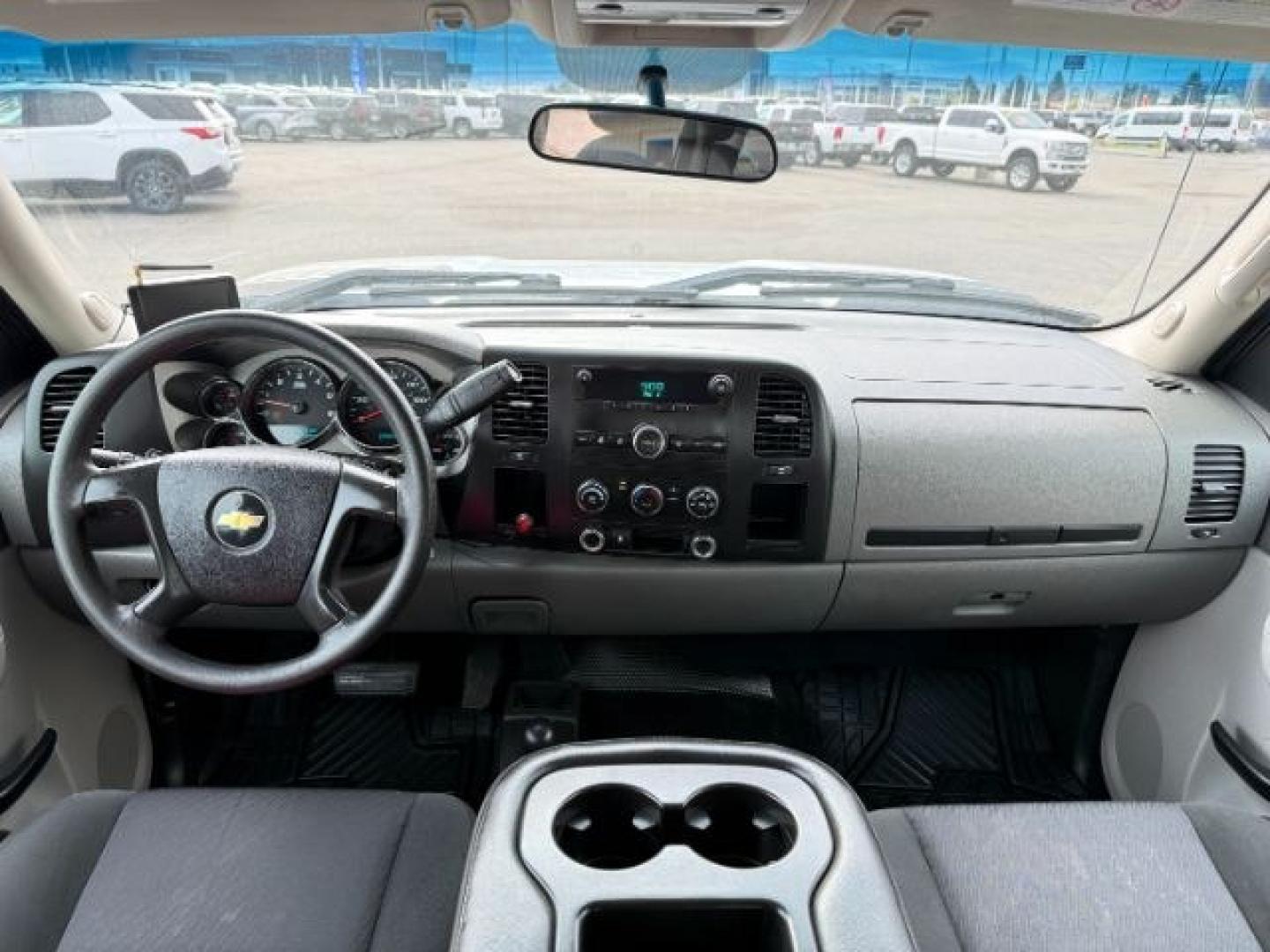 2010 WHITE /Dark Titanium Chevrolet Silverado 2500HD (1GC4KVBG7AF) with an Vortec 6L V-8 variable valve control engine, Automatic transmission, located at 1175 N Woodruff Ave, Idaho Falls, ID, 83401, 43.506901, -111.999657 - Photo#41