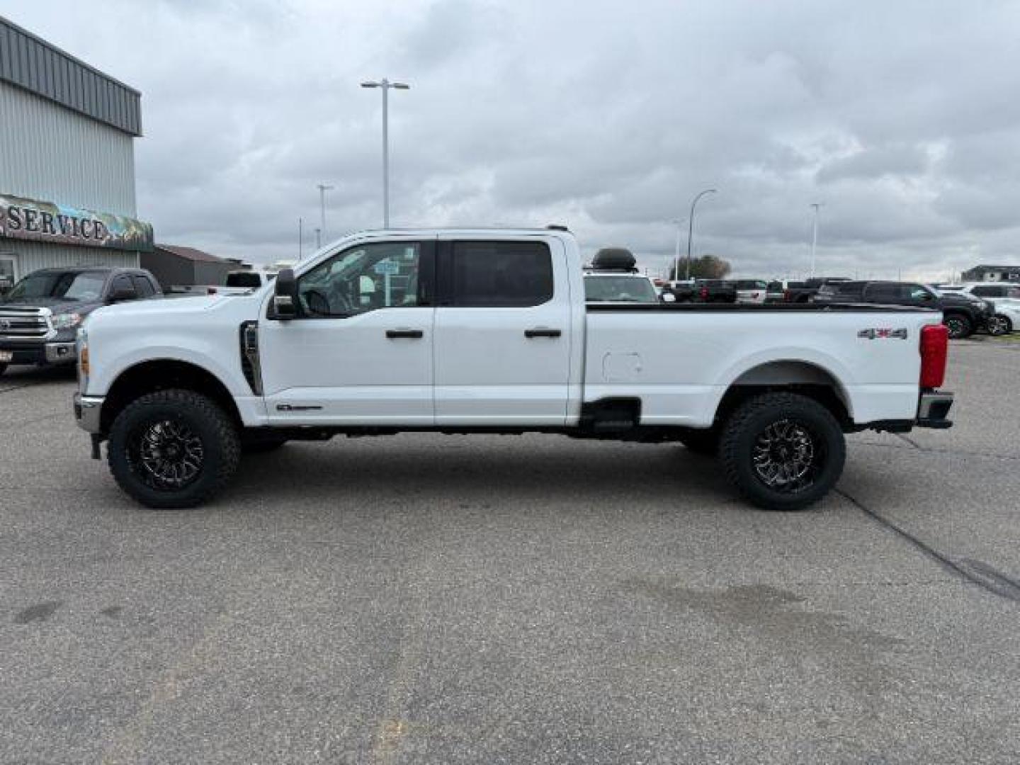2024 WHITE /Medium Dark Slate Ford F-350 (1FT8W3BT0RE) with an Powerstroke 67L V-8 diesel direct injection engine, Automatic transmission, located at 1175 N Woodruff Ave, Idaho Falls, ID, 83401, 43.506901, -111.999657 - At Timberline Auto, finding a great deal on your next vehicle is always easy! Our experienced sales staff's goal is to help find you the right vehicle at the right price! Our knowledgeable finance department has options for almost any credit score. We offer extended service contract options to prote - Photo#26
