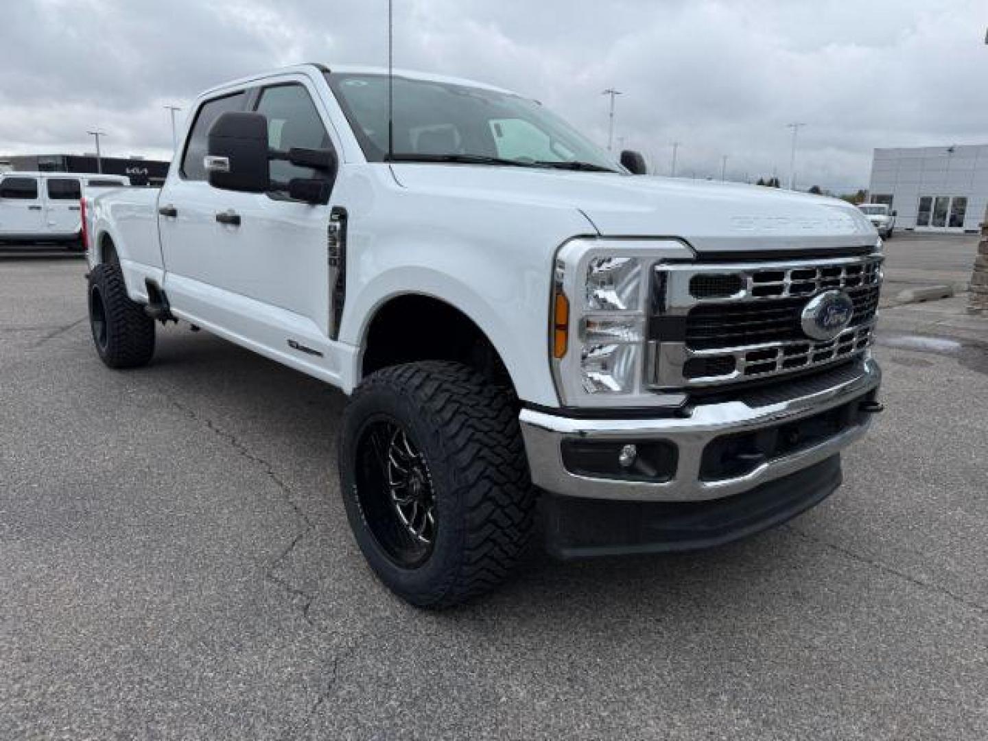 2024 WHITE /Medium Dark Slate Ford F-350 (1FT8W3BT0RE) with an Powerstroke 67L V-8 diesel direct injection engine, Automatic transmission, located at 1175 N Woodruff Ave, Idaho Falls, ID, 83401, 43.506901, -111.999657 - At Timberline Auto, finding a great deal on your next vehicle is always easy! Our experienced sales staff's goal is to help find you the right vehicle at the right price! Our knowledgeable finance department has options for almost any credit score. We offer extended service contract options to prote - Photo#32