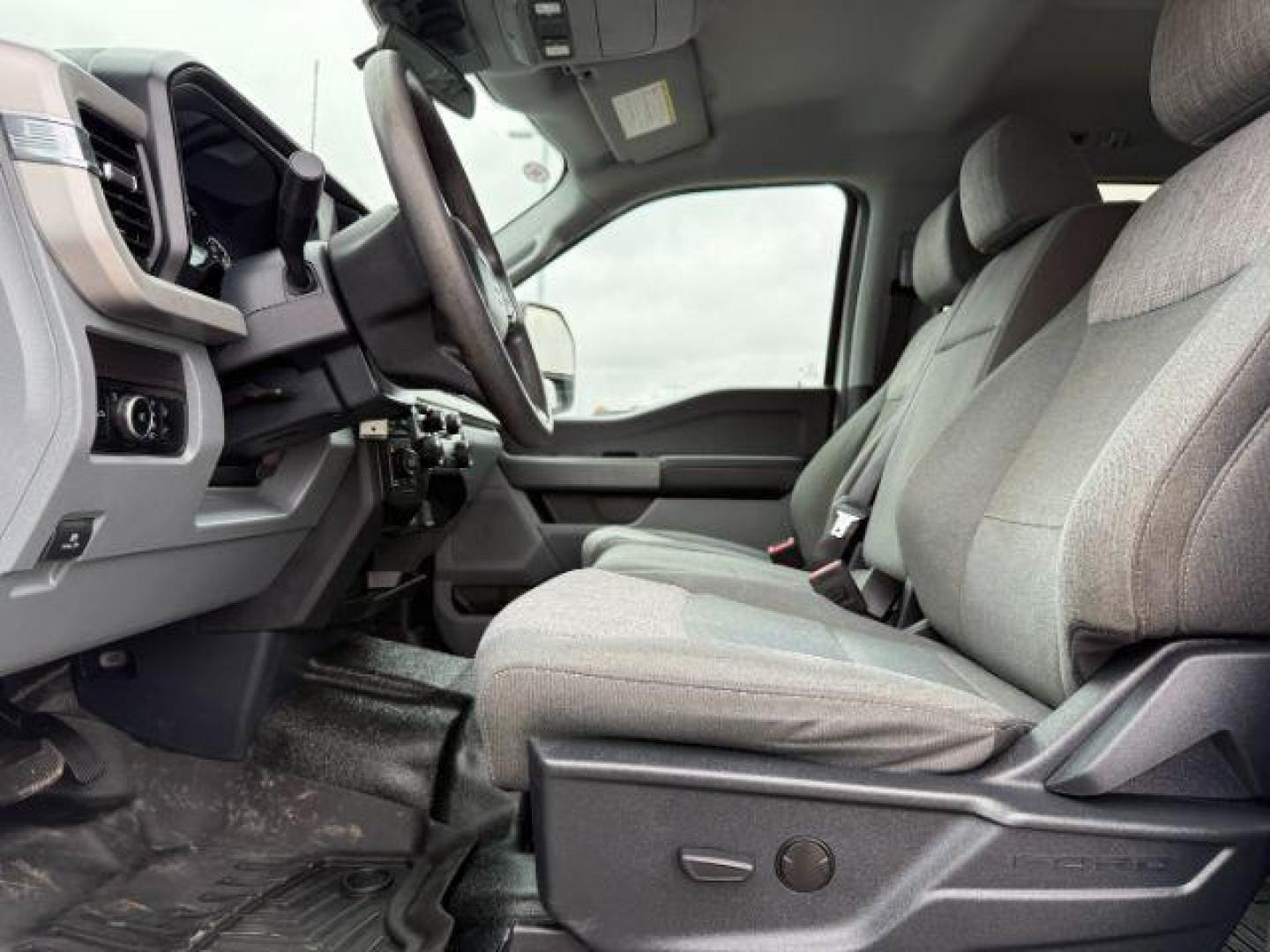 2024 WHITE /Medium Dark Slate Ford F-350 (1FT8W3BT0RE) with an Powerstroke 67L V-8 diesel direct injection engine, Automatic transmission, located at 1175 N Woodruff Ave, Idaho Falls, ID, 83401, 43.506901, -111.999657 - At Timberline Auto, finding a great deal on your next vehicle is always easy! Our experienced sales staff's goal is to help find you the right vehicle at the right price! Our knowledgeable finance department has options for almost any credit score. We offer extended service contract options to prote - Photo#37