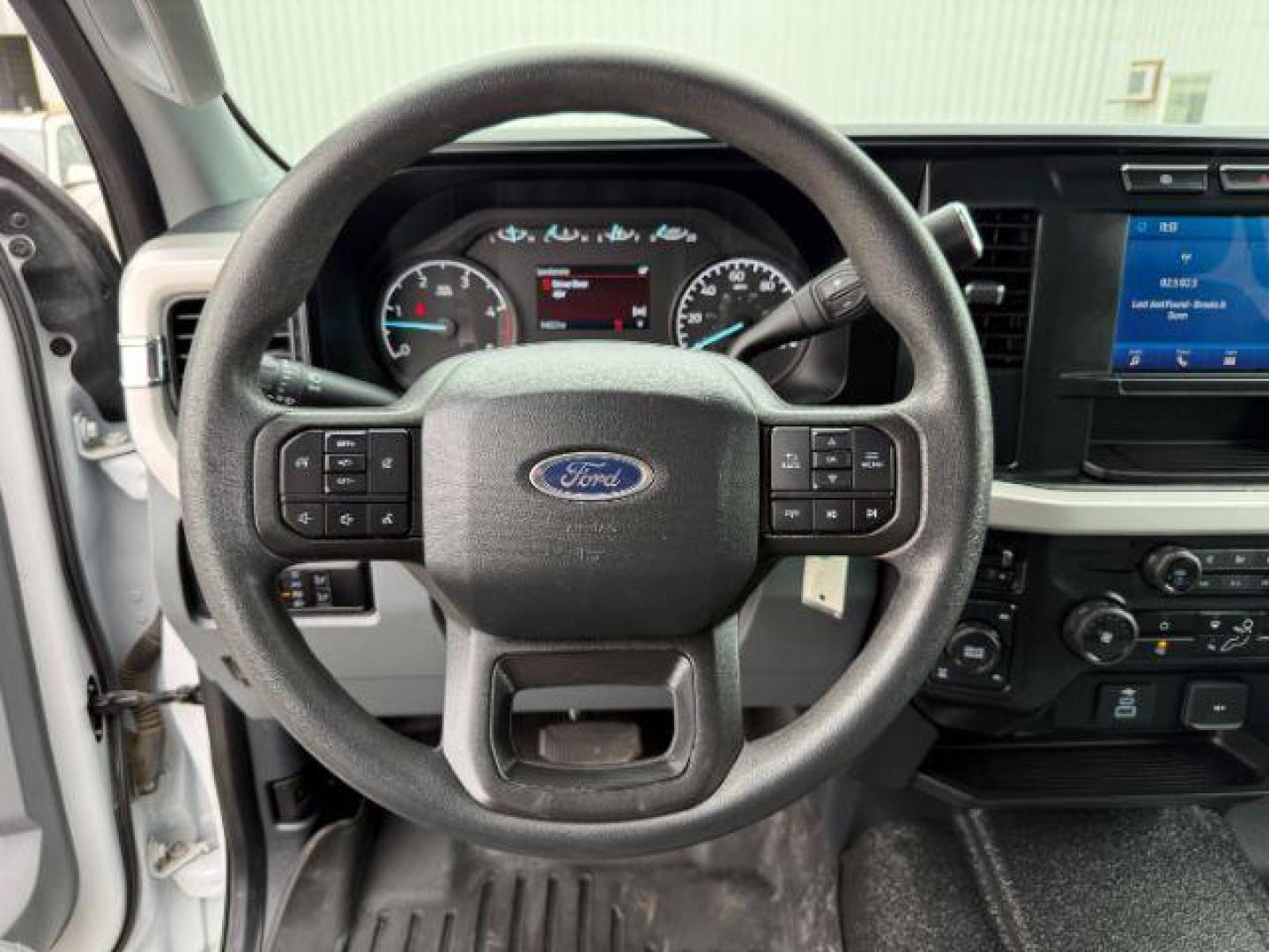 2024 WHITE /Medium Dark Slate Ford F-350 (1FT8W3BT0RE) with an Powerstroke 67L V-8 diesel direct injection engine, Automatic transmission, located at 1175 N Woodruff Ave, Idaho Falls, ID, 83401, 43.506901, -111.999657 - At Timberline Auto, finding a great deal on your next vehicle is always easy! Our experienced sales staff's goal is to help find you the right vehicle at the right price! Our knowledgeable finance department has options for almost any credit score. We offer extended service contract options to prote - Photo#39