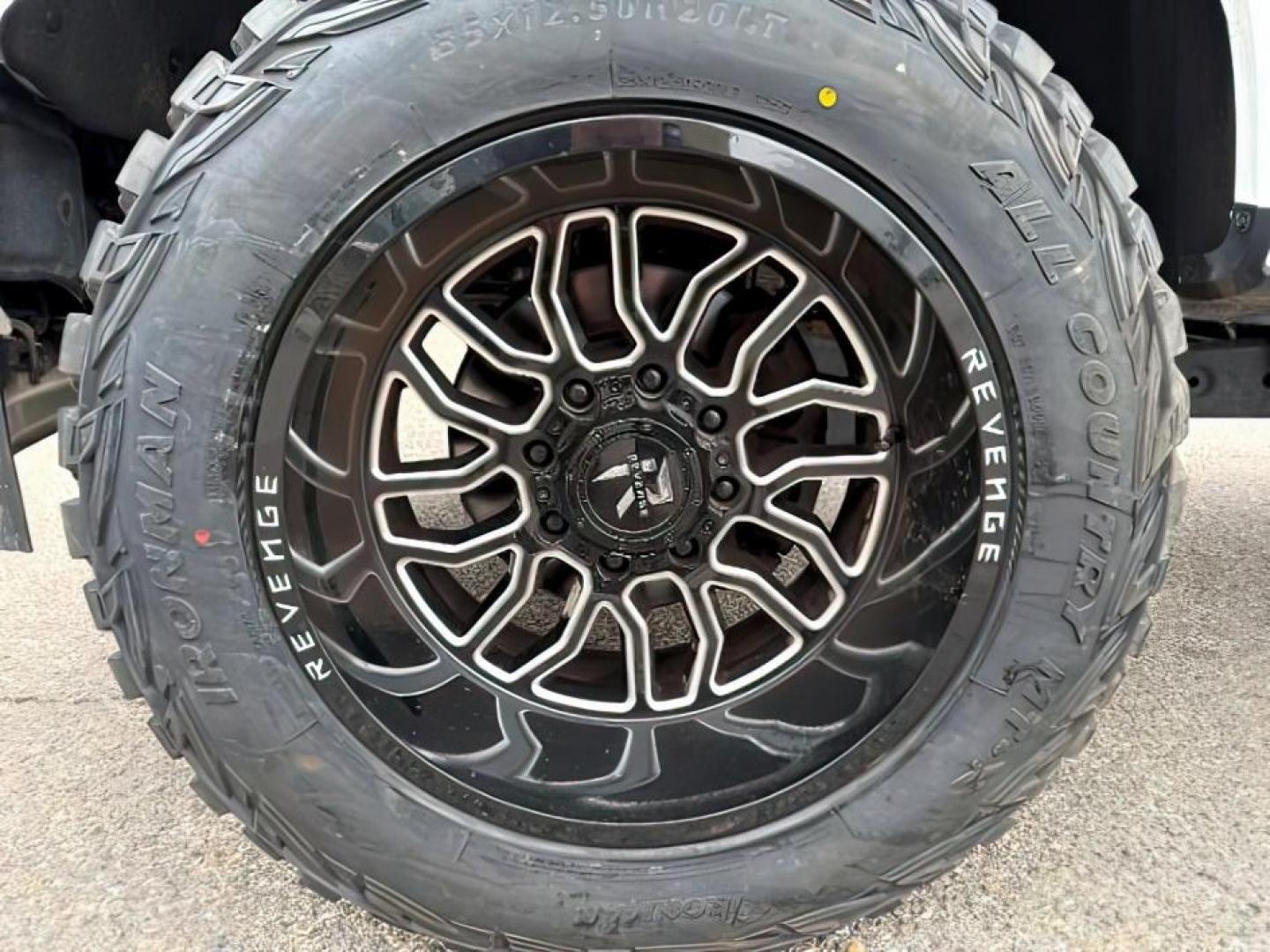 2024 WHITE /Medium Dark Slate Ford F-350 (1FT8W3BT0RE) with an Powerstroke 67L V-8 diesel direct injection engine, Automatic transmission, located at 1175 N Woodruff Ave, Idaho Falls, ID, 83401, 43.506901, -111.999657 - At Timberline Auto, finding a great deal on your next vehicle is always easy! Our experienced sales staff's goal is to help find you the right vehicle at the right price! Our knowledgeable finance department has options for almost any credit score. We offer extended service contract options to prote - Photo#10
