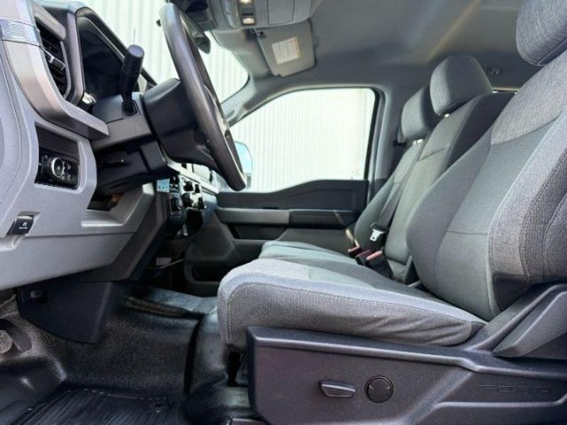 2024 Oxford White /Medium Dark Slate Ford F-350 XLT (1FT8W3BT0RE) with an V8, 6.7L engine, 10-speed automatic transmission, located at 1175 N Woodruff Ave, Idaho Falls, ID, 83401, 43.506901, -111.999657 - <b>Vehicle Details</b><br>Take on demanding jobs and weekend adventures in this pre-owned 2024 Ford F-350 Super Duty XLT, now available in Idaho Falls, ID. With 41,050 miles, this heavy-duty pickup delivers the strength, capability, and refinement truck buyers want. Powered by a legendary 6.7L V8 Di- Photo#12