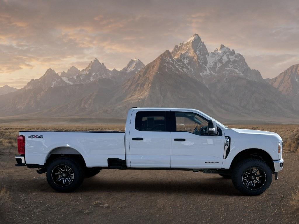 2024 Oxford White /Medium Dark Slate Ford F-350 XLT (1FT8W3BT0RE) with an V8, 6.7L engine, 10-speed automatic transmission, located at 1175 N Woodruff Ave, Idaho Falls, ID, 83401, 43.506901, -111.999657 - <b>Vehicle Details</b><br>Take on demanding jobs and weekend adventures in this pre-owned 2024 Ford F-350 Super Duty XLT, now available in Idaho Falls, ID. With 41,050 miles, this heavy-duty pickup delivers the strength, capability, and refinement truck buyers want. Powered by a legendary 6.7L V8 Di- Photo#5