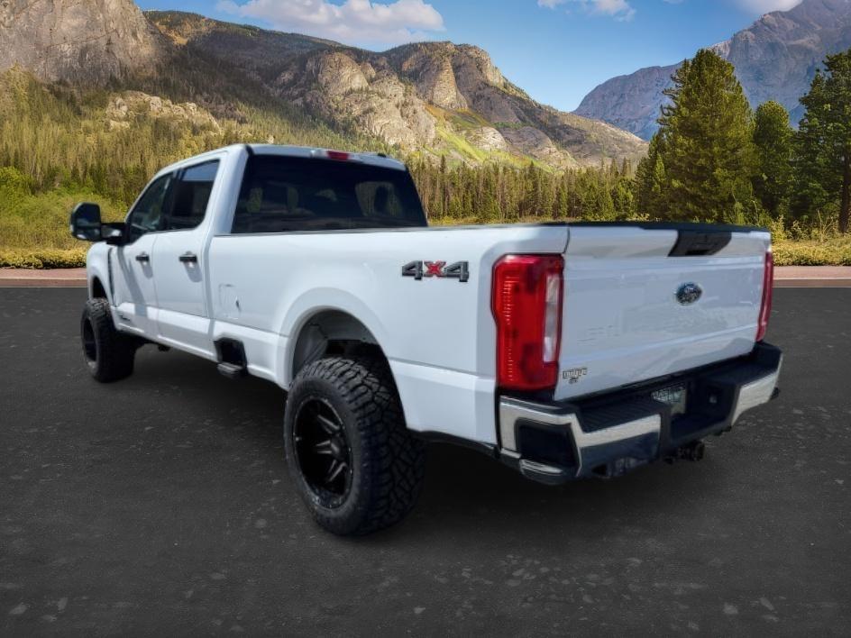 2024 WHITE /Medium Dark Slate Ford F-350 XLT (1FT8W3BT0RE) with an Powerstroke 6.7L V-8 diesel direct injection engine, AUTOMATIC transmission, located at 1235 N Woodruff Ave., Idaho Falls, 83401, (208) 523-1053, 43.507172, -112.000488 - At Timberline Auto, finding a great deal on your next vehicle is always easy! Our experienced sales staff's goal is to help find you the right vehicle at the right price! Our knowledgeable finance department has options for almost any credit score. We offer extended service contract options to prote- Photo#2