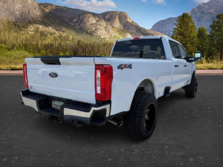 2024 WHITE /Medium Dark Slate Ford F-350 XLT (1FT8W3BT0RE) with an Powerstroke 6.7L V-8 diesel direct injection engine, AUTOMATIC transmission, located at 1235 N Woodruff Ave., Idaho Falls, 83401, (208) 523-1053, 43.507172, -112.000488 - At Timberline Auto, finding a great deal on your next vehicle is always easy! Our experienced sales staff's goal is to help find you the right vehicle at the right price! Our knowledgeable finance department has options for almost any credit score. We offer extended service contract options to prote- Photo#6