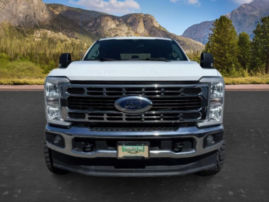2024 WHITE /Medium Dark Slate Ford F-350 XLT (1FT8W3BT0RE) with an Powerstroke 6.7L V-8 diesel direct injection engine, AUTOMATIC transmission, located at 1235 N Woodruff Ave., Idaho Falls, 83401, (208) 523-1053, 43.507172, -112.000488 - At Timberline Auto, finding a great deal on your next vehicle is always easy! Our experienced sales staff's goal is to help find you the right vehicle at the right price! Our knowledgeable finance department has options for almost any credit score. We offer extended service contract options to prote- Photo#9