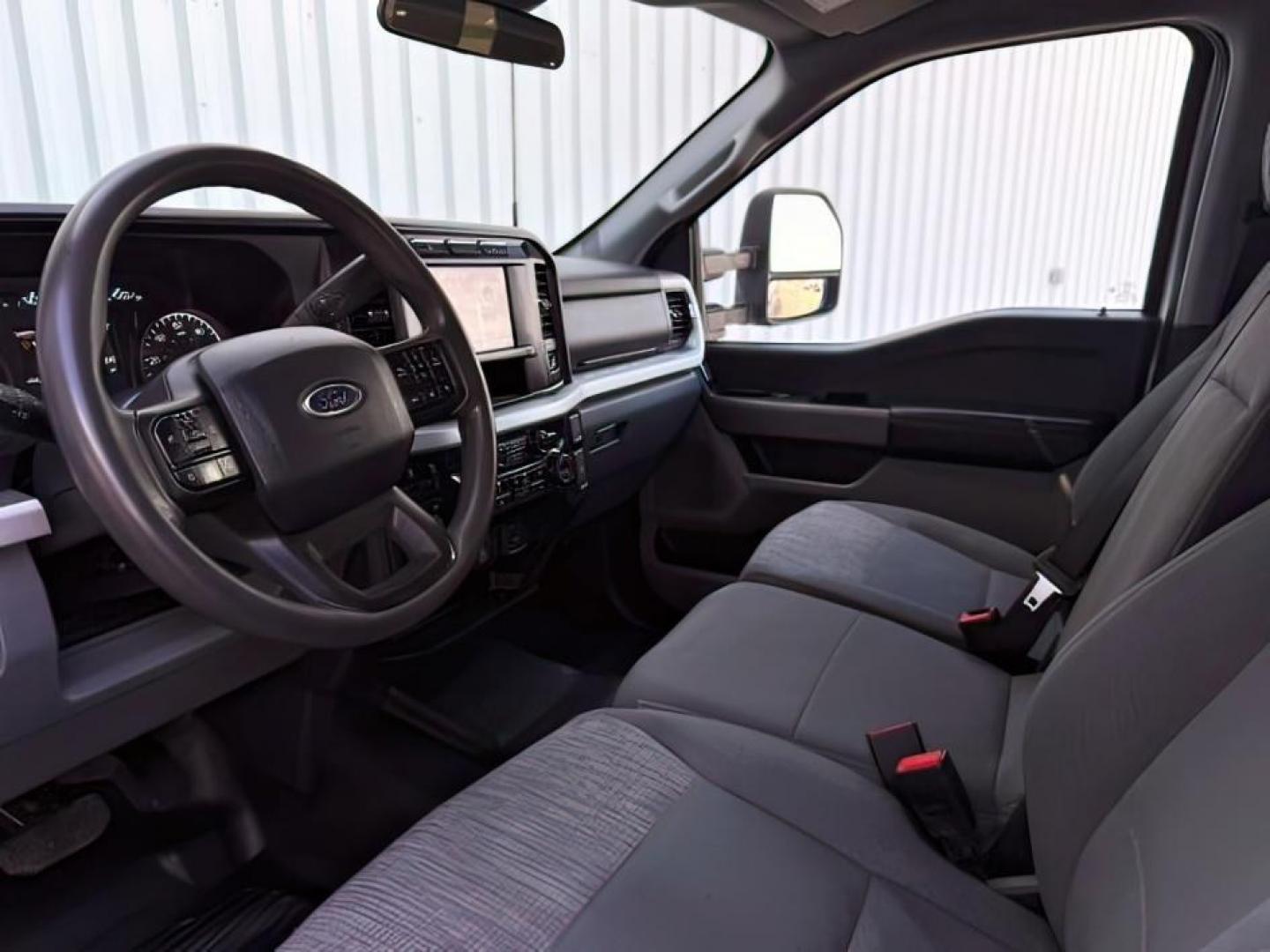 2024 WHITE /Medium Dark Slate Ford F-350 (1FT8W3BT0RE) with an Powerstroke 67L V-8 diesel direct injection engine, Automatic transmission, located at 1175 N Woodruff Ave, Idaho Falls, ID, 83401, 43.506901, -111.999657 - At Timberline Auto, finding a great deal on your next vehicle is always easy! Our experienced sales staff's goal is to help find you the right vehicle at the right price! Our knowledgeable finance department has options for almost any credit score. We offer extended service contract options to prote - Photo#14