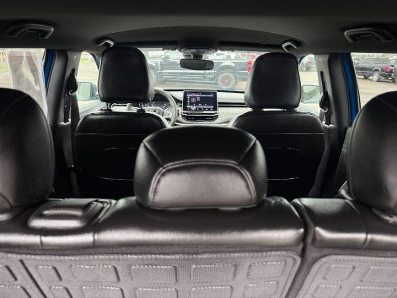 2023 Laser Blue Pearlcoat /Black Jeep Compass Latitude (3C4NJDBN4PT) with an 4 Cyl, 2.0L engine, 8-speed automatic transmission, located at 1175 N Woodruff Ave, Idaho Falls, ID, 83401, 43.506901, -111.999657 - <b>Vehicle Details</b><br>Take on every drive with confidence in this pre-owned 2023 Jeep Compass Latitude, now available in Idaho Falls, ID. With just 21,795 miles, this low-mileage SUV offers the modern style, capability, and versatility drivers want in a compact adventure-ready package. Powered b- Photo#9