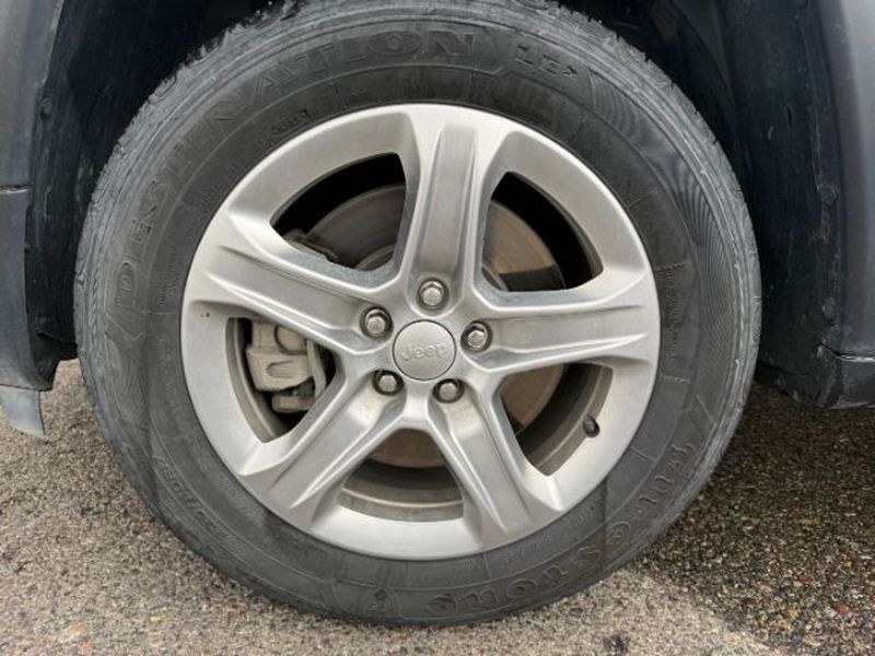 2023 Laser Blue Pearlcoat /Black Jeep Compass Latitude (3C4NJDBN4PT) with an 4 Cyl, 2.0L engine, 8-speed automatic transmission, located at 1175 N Woodruff Ave, Idaho Falls, ID, 83401, 43.506901, -111.999657 - <b>Vehicle Details</b><br>Take on every drive with confidence in this pre-owned 2023 Jeep Compass Latitude, now available in Idaho Falls, ID. With just 21,795 miles, this low-mileage SUV offers the modern style, capability, and versatility drivers want in a compact adventure-ready package. Powered b- Photo#11