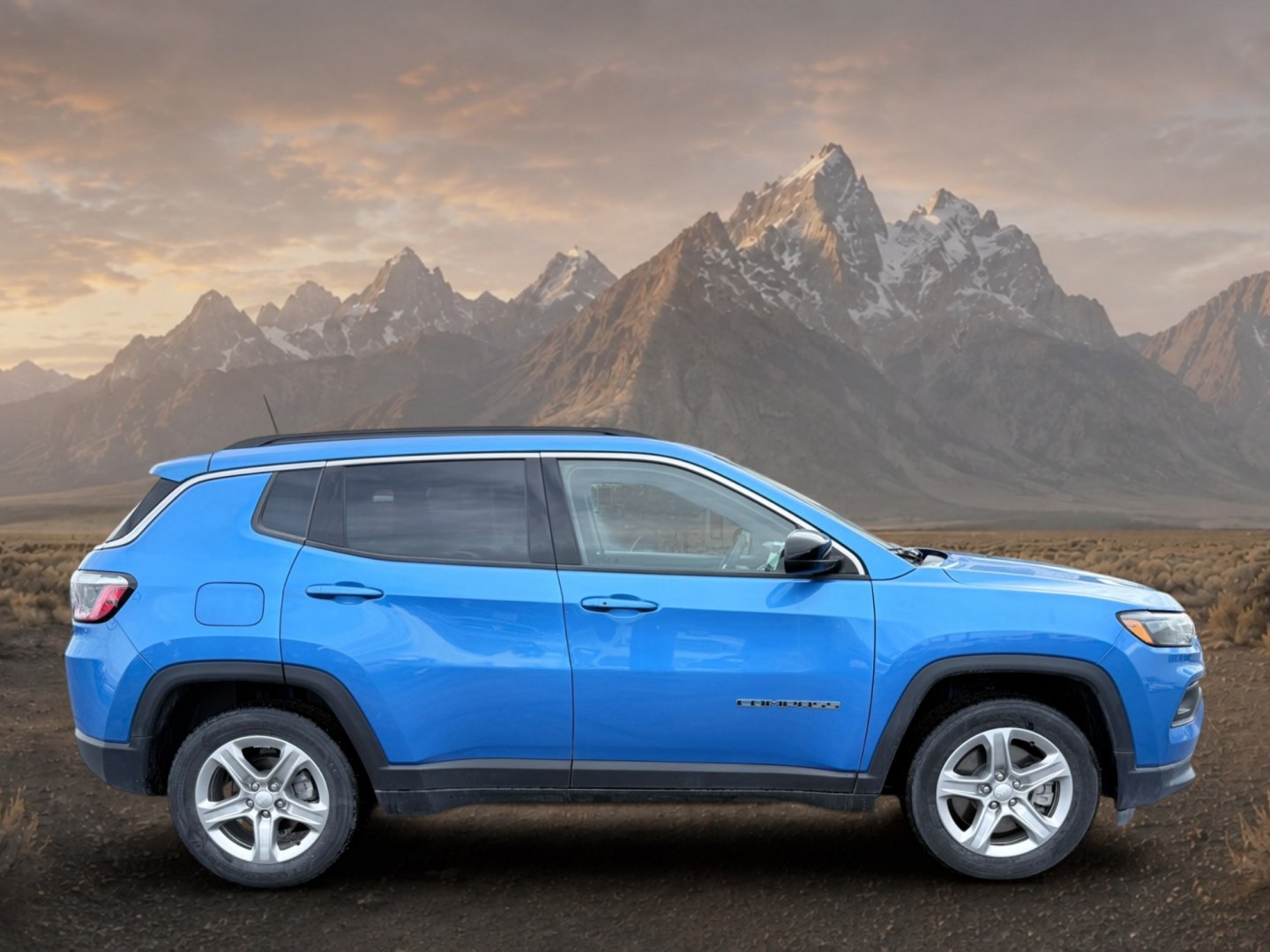 2023 Laser Blue Pearlcoat /Black Jeep Compass Latitude (3C4NJDBN4PT) with an 4 Cyl, 2.0L engine, 8-speed automatic transmission, located at 1175 N Woodruff Ave, Idaho Falls, ID, 83401, 43.506901, -111.999657 - <b>Vehicle Details</b><br>Take on every drive with confidence in this pre-owned 2023 Jeep Compass Latitude, now available in Idaho Falls, ID. With just 21,795 miles, this low-mileage SUV offers the modern style, capability, and versatility drivers want in a compact adventure-ready package. Powered b- Photo#5