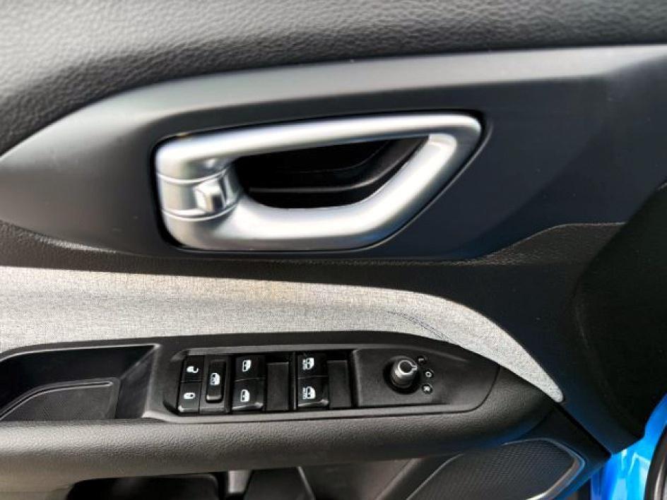 2023 BLUE /LEATHER Jeep Compass LATITUDE (3C4NJDBN4PT) with an 2.0L I4 TURBO engine, AUTOMATIC transmission, located at 1235 N Woodruff Ave., Idaho Falls, 83401, (208) 523-1053, 43.507172, -112.000488 - At Timberline Auto, finding a great deal on your next vehicle is always easy! Our experienced sales staff's goal is to help find you the right vehicle at the right price! Our knowledgeable finance department has options for almost any credit score. We offer extended service contract options to prote- Photo#24