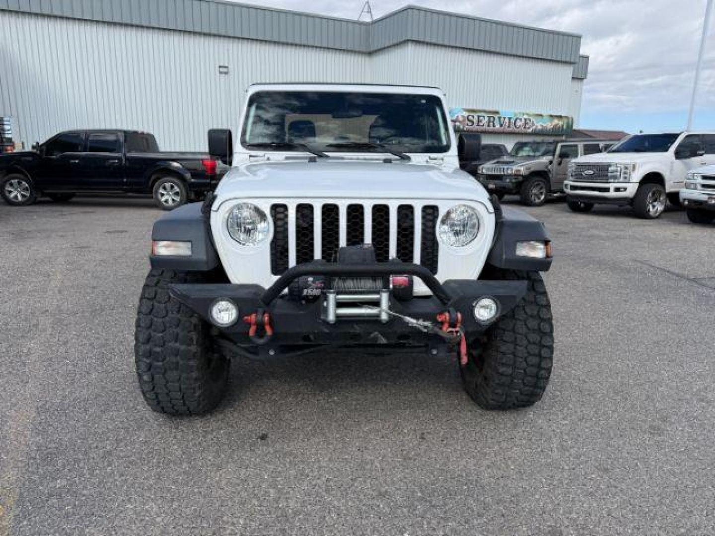2020 WHITE /Black Jeep Gladiator Sport S 4x4 (1C6HJTAG9LL) with an 3.6L V-6 DOHC engine, AUTOMATIC transmission, located at 1235 N Woodruff Ave., Idaho Falls, 83401, (208) 523-1053, 43.507172, -112.000488 - At Timberline Auto, finding a great deal on your next vehicle is always easy! Our experienced sales staff's goal is to help find you the right vehicle at the right price! Our knowledgeable finance department has options for almost any credit score. We offer extended service contract options to prote - Photo#34