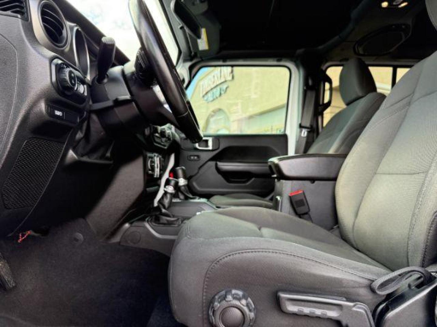 2020 WHITE /Black Jeep Gladiator Sport S 4x4 (1C6HJTAG9LL) with an 3.6L V-6 DOHC engine, AUTOMATIC transmission, located at 1235 N Woodruff Ave., Idaho Falls, 83401, (208) 523-1053, 43.507172, -112.000488 - At Timberline Auto, finding a great deal on your next vehicle is always easy! Our experienced sales staff's goal is to help find you the right vehicle at the right price! Our knowledgeable finance department has options for almost any credit score. We offer extended service contract options to prote - Photo#38