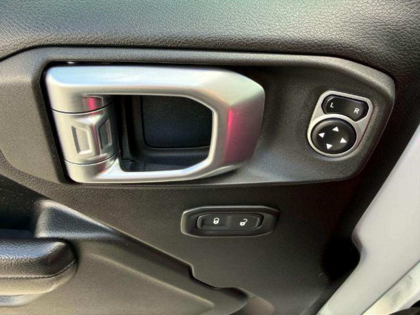 2020 WHITE /Black Jeep Gladiator Sport S 4x4 (1C6HJTAG9LL) with an 3.6L V-6 DOHC engine, AUTOMATIC transmission, located at 1235 N Woodruff Ave., Idaho Falls, 83401, (208) 523-1053, 43.507172, -112.000488 - At Timberline Auto, finding a great deal on your next vehicle is always easy! Our experienced sales staff's goal is to help find you the right vehicle at the right price! Our knowledgeable finance department has options for almost any credit score. We offer extended service contract options to prote - Photo#45