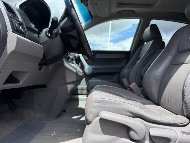 2007 BLUE /Black Honda CR-V EX-L (JHLRE48757C) with an 2.4L I-4 DOHC engine, AUTOMATIC transmission, located at 1235 N Woodruff Ave., Idaho Falls, 83401, (208) 523-1053, 43.507172, -112.000488 - This 2007 Honda CR-V is a practical compact SUV built for dependable daily use and flexible cargo hauling. Powered by a 2.4L I4 engine, it delivers consistent performance with efficient operation for commuting, errands, and longer drives. AWD capability adds confidence in changing road conditions, m- Photo#37