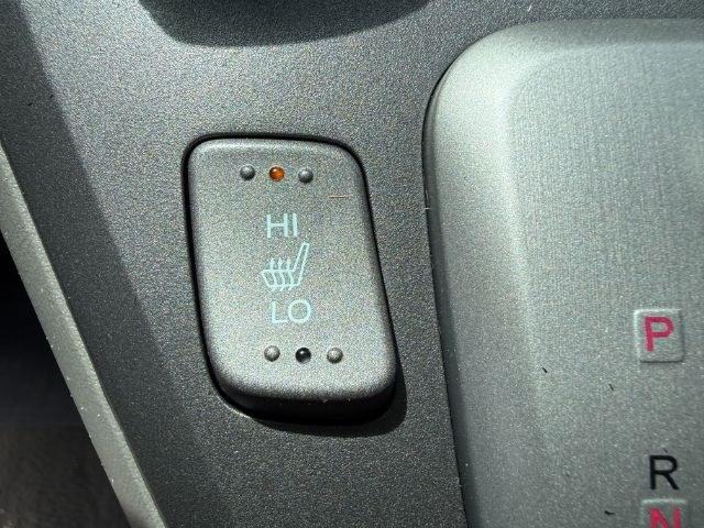 2007 BLUE /Black Honda CR-V EX-L (JHLRE48757C) with an 2.4L I-4 DOHC engine, AUTOMATIC transmission, located at 1235 N Woodruff Ave., Idaho Falls, 83401, (208) 523-1053, 43.507172, -112.000488 - This 2007 Honda CR-V is a practical compact SUV built for dependable daily use and flexible cargo hauling. Powered by a 2.4L I4 engine, it delivers consistent performance with efficient operation for commuting, errands, and longer drives. AWD capability adds confidence in changing road conditions, m- Photo#41