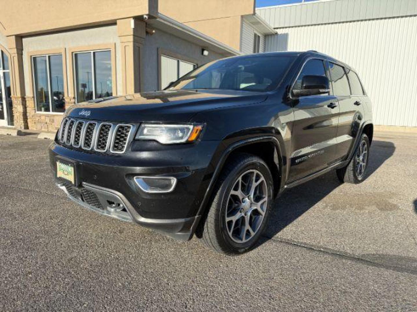 2018 BLACK /Black Jeep Grand Cherokee (1C4RJFBG2JC) with an Pentastar 36L V-6 DOHC engine, Automatic transmission, located at 1175 N Woodruff Ave, Idaho Falls, ID, 83401, 43.506901, -111.999657 - At Timberline Auto, finding a great deal on your next vehicle is always easy! Our experienced sales staff's goal is to help find you the right vehicle at the right price! Our knowledgeable finance department has options for almost any credit score. We offer extended service contract options to prote - Photo#0
