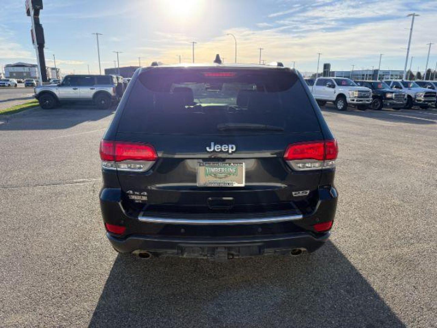 2018 BLACK /Black Jeep Grand Cherokee (1C4RJFBG2JC) with an Pentastar 36L V-6 DOHC engine, Automatic transmission, located at 1175 N Woodruff Ave, Idaho Falls, ID, 83401, 43.506901, -111.999657 - At Timberline Auto, finding a great deal on your next vehicle is always easy! Our experienced sales staff's goal is to help find you the right vehicle at the right price! Our knowledgeable finance department has options for almost any credit score. We offer extended service contract options to prote - Photo#3