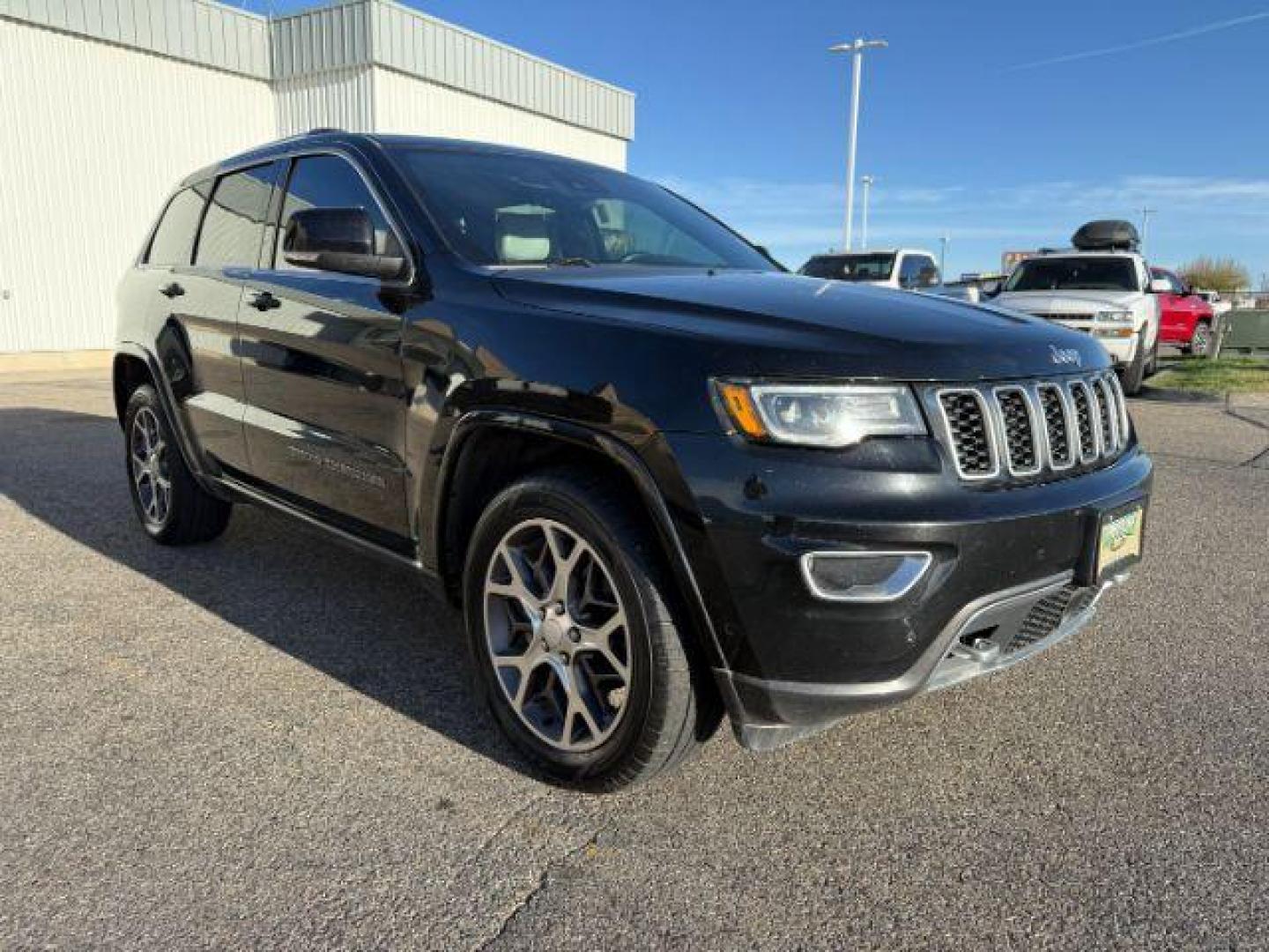 2018 BLACK /Black Jeep Grand Cherokee (1C4RJFBG2JC) with an Pentastar 36L V-6 DOHC engine, Automatic transmission, located at 1175 N Woodruff Ave, Idaho Falls, ID, 83401, 43.506901, -111.999657 - At Timberline Auto, finding a great deal on your next vehicle is always easy! Our experienced sales staff's goal is to help find you the right vehicle at the right price! Our knowledgeable finance department has options for almost any credit score. We offer extended service contract options to prote - Photo#10