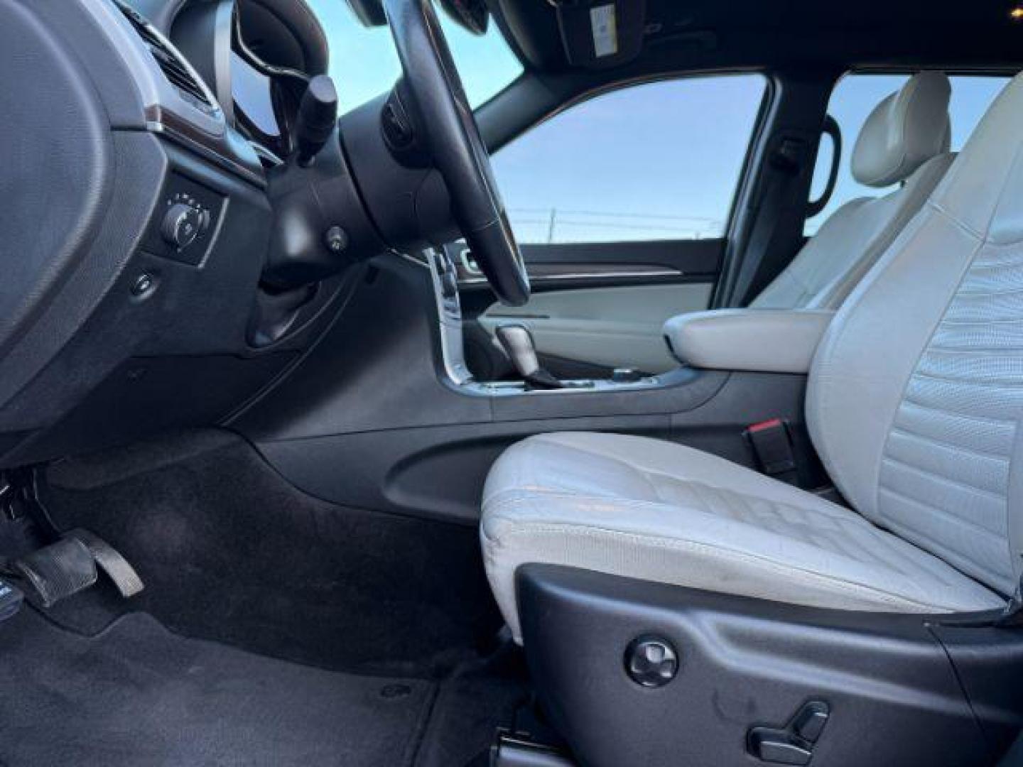 2018 BLACK /Black Jeep Grand Cherokee (1C4RJFBG2JC) with an Pentastar 36L V-6 DOHC engine, Automatic transmission, located at 1175 N Woodruff Ave, Idaho Falls, ID, 83401, 43.506901, -111.999657 - At Timberline Auto, finding a great deal on your next vehicle is always easy! Our experienced sales staff's goal is to help find you the right vehicle at the right price! Our knowledgeable finance department has options for almost any credit score. We offer extended service contract options to prote - Photo#15