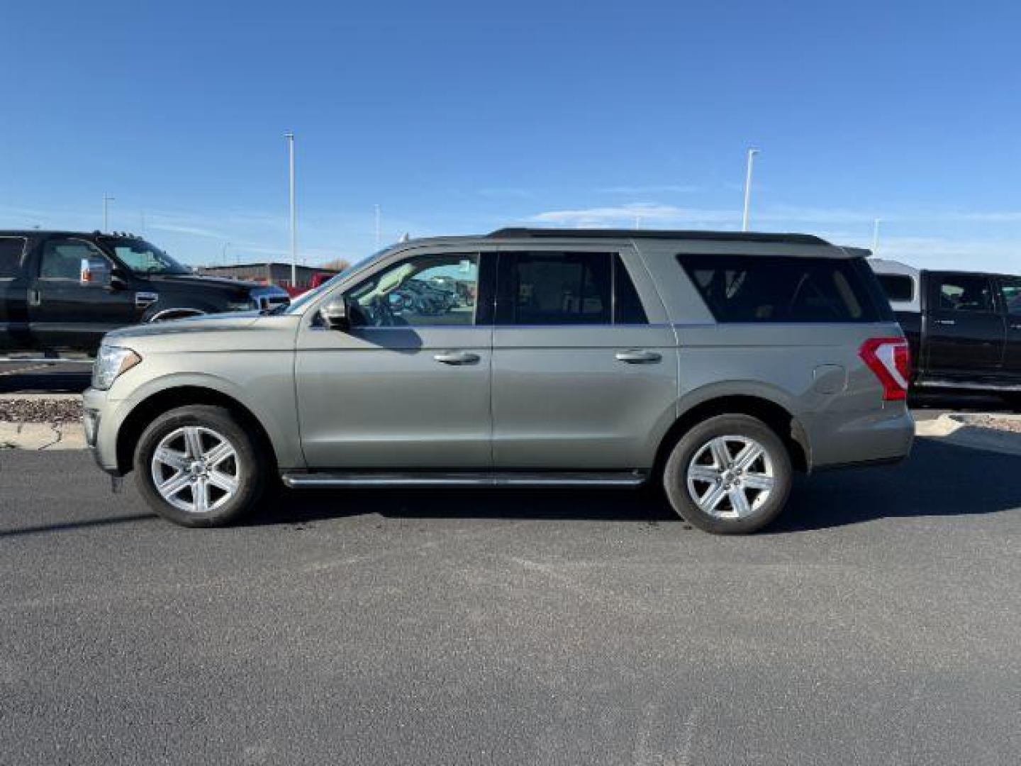 2019 OLIVE /Ebony Ford Expedition MAX (1FMJK1JT9KE) with an EcoBoost 35L V-6 gasoline direct injection engine, Automatic transmission, located at 1175 N Woodruff Ave, Idaho Falls, ID, 83401, 43.506901, -111.999657 - At Timberline Auto, finding a great deal on your next vehicle is always easy! Our experienced sales staff's goal is to help find you the right vehicle at the right price! Our knowledgeable finance department has options for almost any credit score. We offer extended service contract options to prote - Photo#1