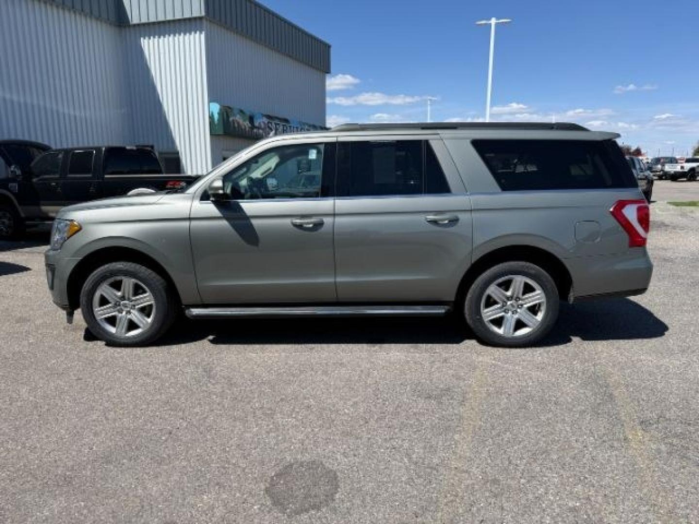 2019 OLIVE /Ebony Ford Expedition MAX (1FMJK1JT9KE) with an EcoBoost 35L V-6 gasoline direct injection engine, Automatic transmission, located at 1175 N Woodruff Ave, Idaho Falls, ID, 83401, 43.506901, -111.999657 - At Timberline Auto, finding a great deal on your next vehicle is always easy! Our experienced sales staff's goal is to help find you the right vehicle at the right price! Our knowledgeable finance department has options for almost any credit score. We offer extended service contract options to prote - Photo#34