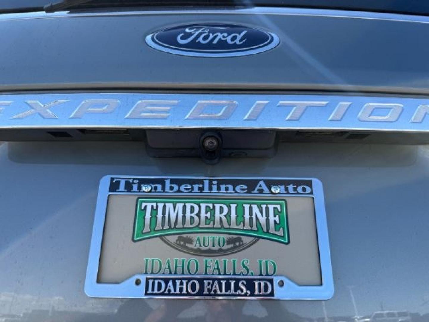 2019 OLIVE /Ebony Ford Expedition MAX (1FMJK1JT9KE) with an EcoBoost 35L V-6 gasoline direct injection engine, Automatic transmission, located at 1175 N Woodruff Ave, Idaho Falls, ID, 83401, 43.506901, -111.999657 - At Timberline Auto, finding a great deal on your next vehicle is always easy! Our experienced sales staff's goal is to help find you the right vehicle at the right price! Our knowledgeable finance department has options for almost any credit score. We offer extended service contract options to prote - Photo#37