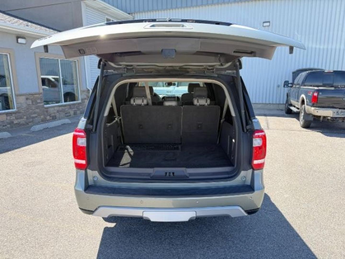 2019 OLIVE /Ebony Ford Expedition MAX (1FMJK1JT9KE) with an EcoBoost 35L V-6 gasoline direct injection engine, Automatic transmission, located at 1175 N Woodruff Ave, Idaho Falls, ID, 83401, 43.506901, -111.999657 - At Timberline Auto, finding a great deal on your next vehicle is always easy! Our experienced sales staff's goal is to help find you the right vehicle at the right price! Our knowledgeable finance department has options for almost any credit score. We offer extended service contract options to prote - Photo#38