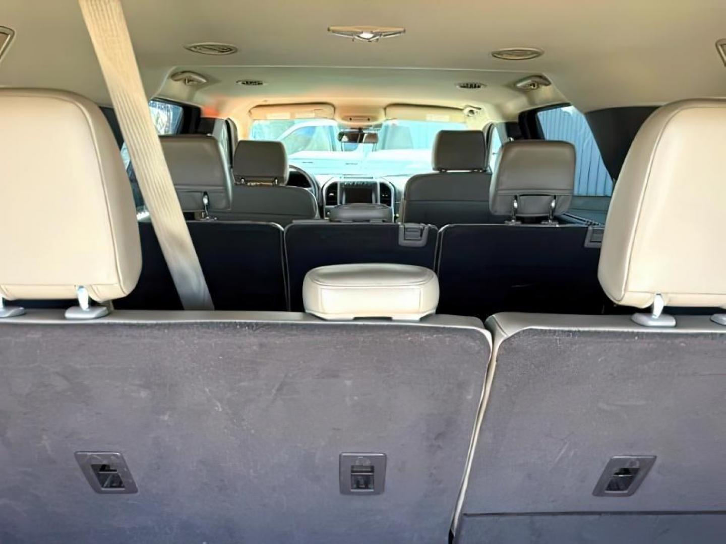 2019 OLIVE /Ebony Ford Expedition MAX (1FMJK1JT9KE) with an EcoBoost 35L V-6 gasoline direct injection engine, Automatic transmission, located at 1175 N Woodruff Ave, Idaho Falls, ID, 83401, 43.506901, -111.999657 - At Timberline Auto, finding a great deal on your next vehicle is always easy! Our experienced sales staff's goal is to help find you the right vehicle at the right price! Our knowledgeable finance department has options for almost any credit score. We offer extended service contract options to prote - Photo#7
