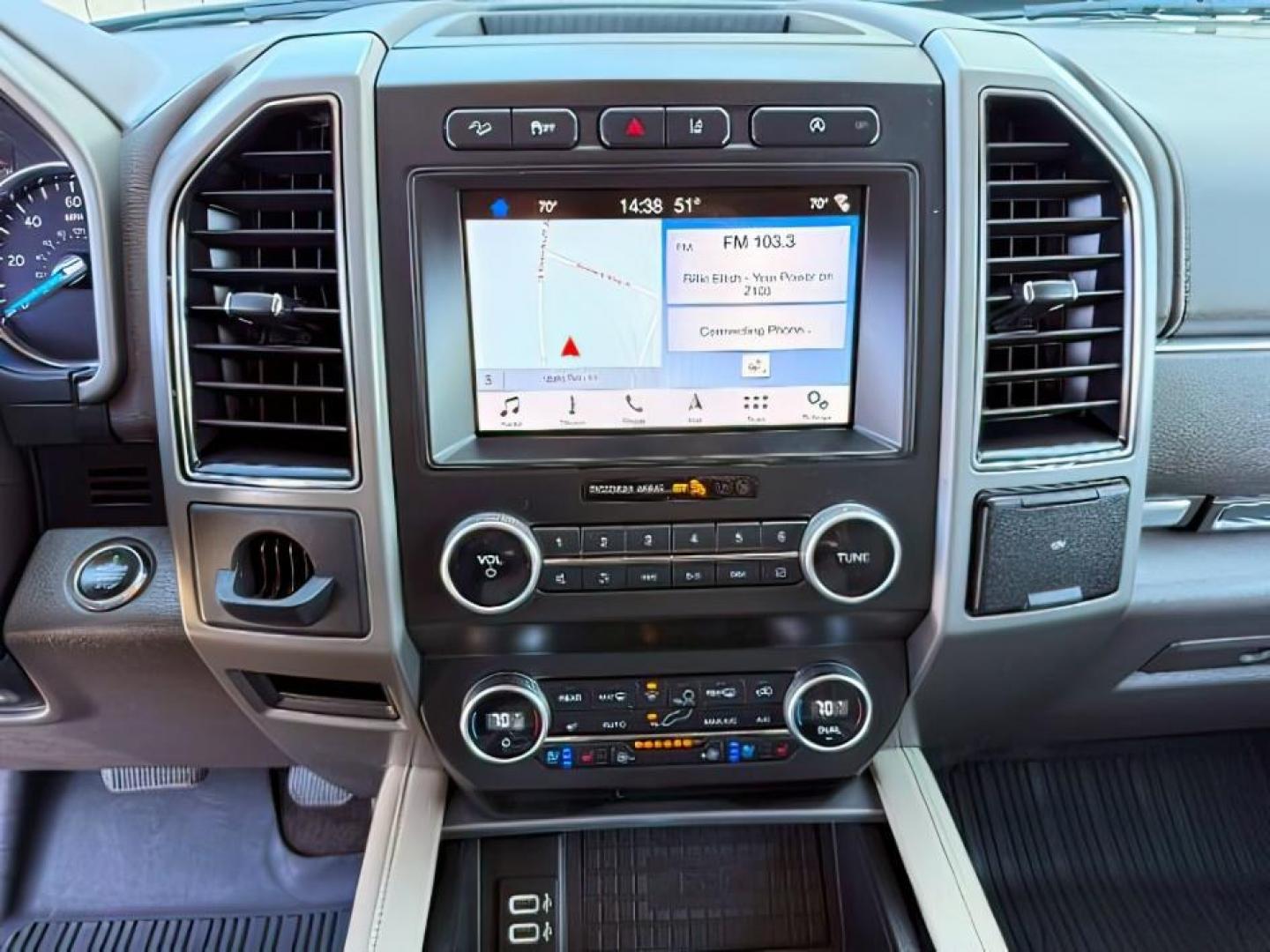2019 OLIVE /Ebony Ford Expedition MAX (1FMJK1JT9KE) with an EcoBoost 35L V-6 gasoline direct injection engine, Automatic transmission, located at 1175 N Woodruff Ave, Idaho Falls, ID, 83401, 43.506901, -111.999657 - At Timberline Auto, finding a great deal on your next vehicle is always easy! Our experienced sales staff's goal is to help find you the right vehicle at the right price! Our knowledgeable finance department has options for almost any credit score. We offer extended service contract options to prote - Photo#19