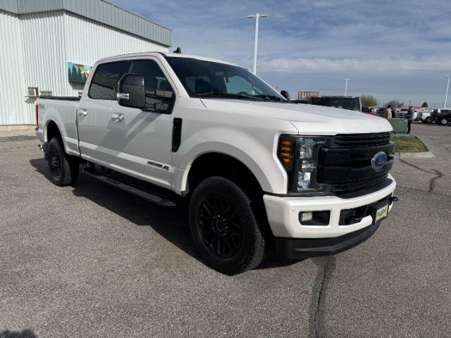 2019 WHITE /Black Ford F-250 LARIAT (1FT7W2BT2KE) with an Powerstroke 6.7L V-8 diesel direct injection engine, AUTOMATIC transmission, located at 1235 N Woodruff Ave., Idaho Falls, 83401, (208) 523-1053, 43.507172, -112.000488 - Clean, confident, and built with purpose, this 2019 Ford F-250 Super Duty brings serious diesel strength with its 6.7L Power Stroke under the hood, ready for demanding towing and heavy hauling. The bed cover adds secure, weather-protected storage that keeps gear and tools locked down and organized,- Photo#36