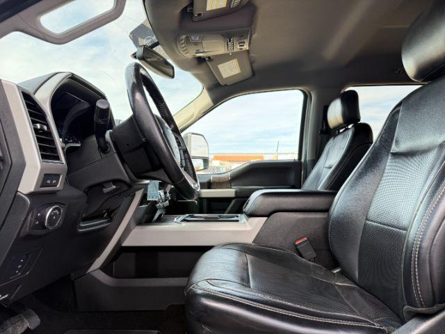 2019 WHITE /Black Ford F-250 LARIAT (1FT7W2BT2KE) with an Powerstroke 6.7L V-8 diesel direct injection engine, AUTOMATIC transmission, located at 1235 N Woodruff Ave., Idaho Falls, 83401, (208) 523-1053, 43.507172, -112.000488 - Clean, confident, and built with purpose, this 2019 Ford F-250 Super Duty brings serious diesel strength with its 6.7L Power Stroke under the hood, ready for demanding towing and heavy hauling. The bed cover adds secure, weather-protected storage that keeps gear and tools locked down and organized,- Photo#41