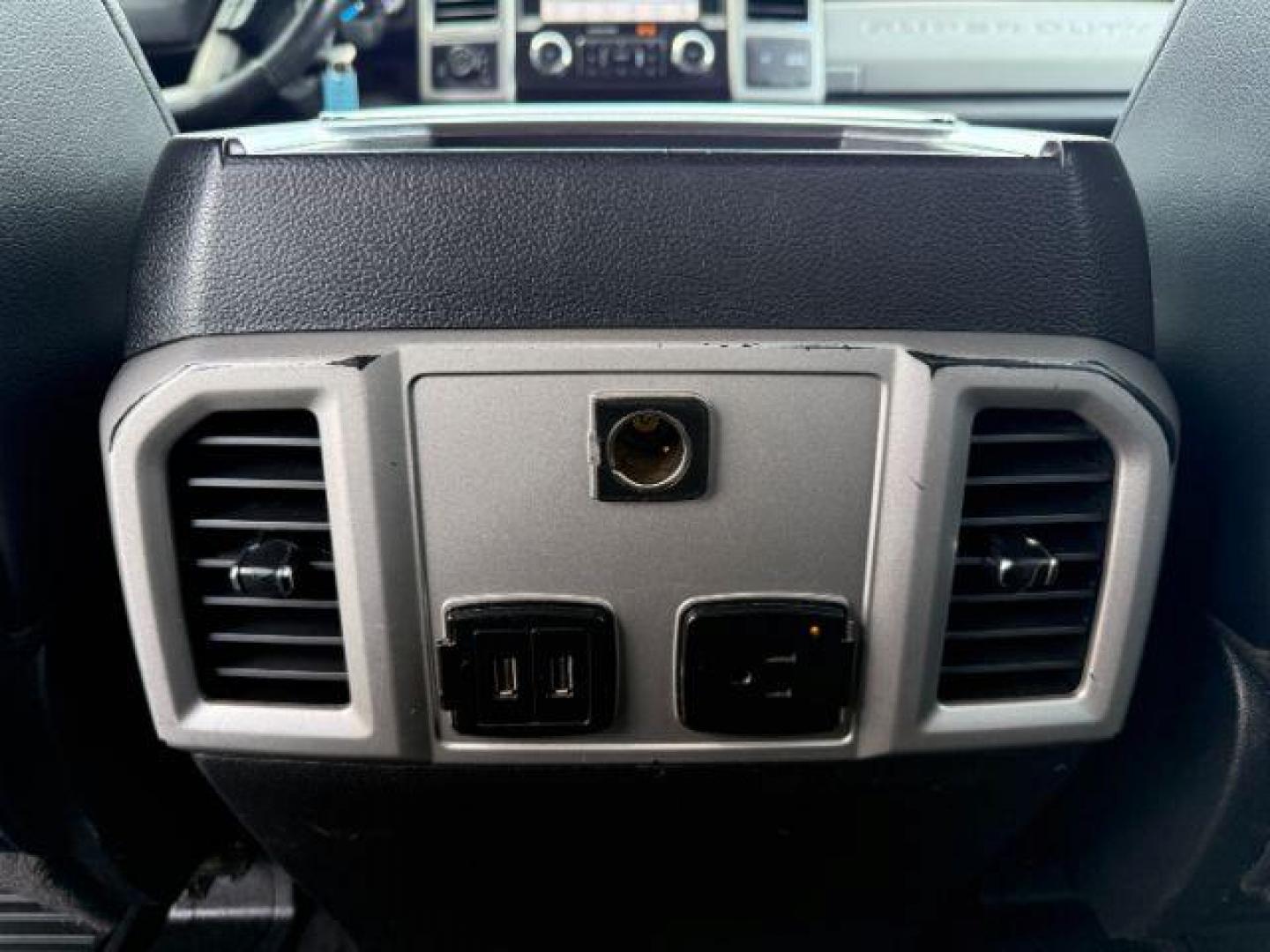 2019 WHITE /Black Ford F-250 LARIAT (1FT7W2BT2KE) with an Powerstroke 6.7L V-8 diesel direct injection engine, AUTOMATIC transmission, located at 1235 N Woodruff Ave., Idaho Falls, 83401, (208) 523-1053, 43.507172, -112.000488 - At Timberline Auto, finding a great deal on your next vehicle is always easy! Our experienced sales staff's goal is to help find you the right vehicle at the right price! Our knowledgeable finance department has options for almost any credit score. We offer extended service contract options to prote - Photo#53