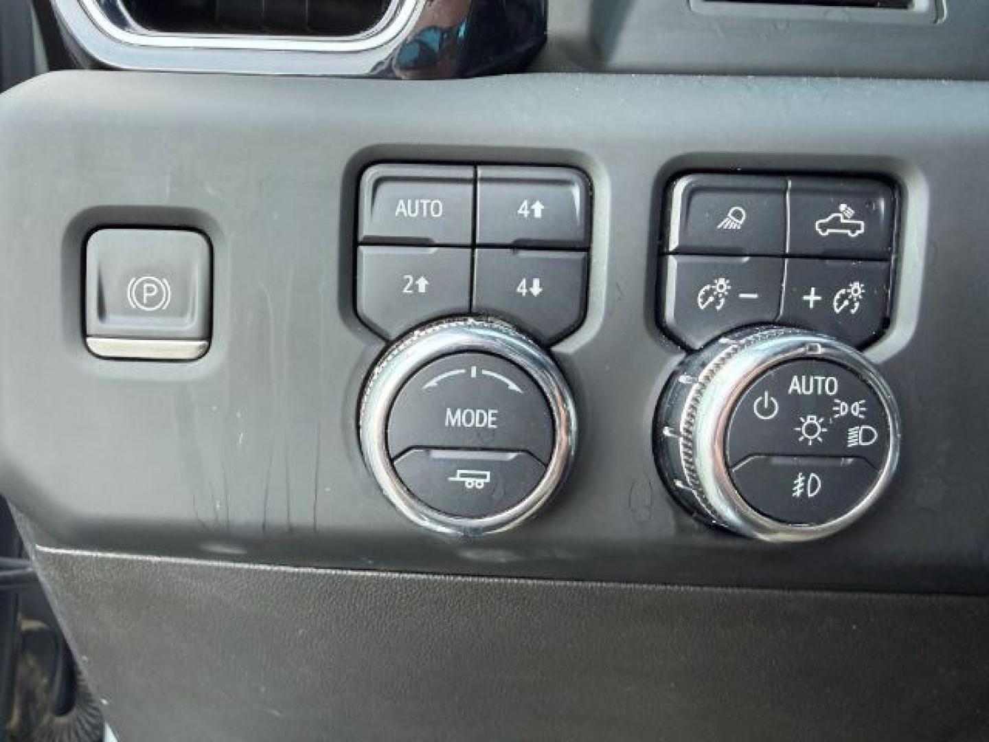 2023 GRAY /Jet Black GMC Sierra 1500 (1GTUUGED0PZ) with an EcoTec3 53L V-8 gasoline direct injection engine, Automatic transmission, located at 1175 N Woodruff Ave, Idaho Falls, ID, 83401, 43.506901, -111.999657 - At Timberline Auto, finding a great deal on your next vehicle is always easy! Our experienced sales staff's goal is to help find you the right vehicle at the right price! Our knowledgeable finance department has options for almost any credit score. We offer extended service contract options to prote - Photo#57