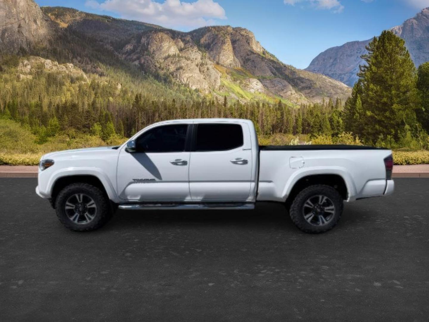 2016 Super White /Hickory Toyota Tacoma (5TFHZ5BN0GX) with an 35L V-6 portdirect injection engine, Automatic transmission, located at 1175 N Woodruff Ave, Idaho Falls, ID, 83401, 43.506901, -111.999657 - At Timberline Auto, finding a great deal on your next vehicle is always easy! Our experienced sales staff's goal is to help find you the right vehicle at the right price! Our knowledgeable finance department has options for almost any credit score. We offer extended service contract options to prote - Photo#1