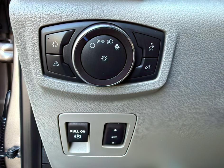 2019 GRAY /Black Ford F-150 (1FTEW1E43KK) with an EcoBoost 35L V-6 portdirect injection engine, Automatic transmission, located at 1175 N Woodruff Ave, Idaho Falls, ID, 83401, 43.506901, -111.999657 - Interior flexibility and full size truck practicality come together in this 2019 Ford F-150 SuperCrew 4x4, giving drivers a setup that works well for both daily use and truck duties. Equipped with a foldable front bench seat configuration, the cabin can adapt for added seating capacity or create add- Photo#20