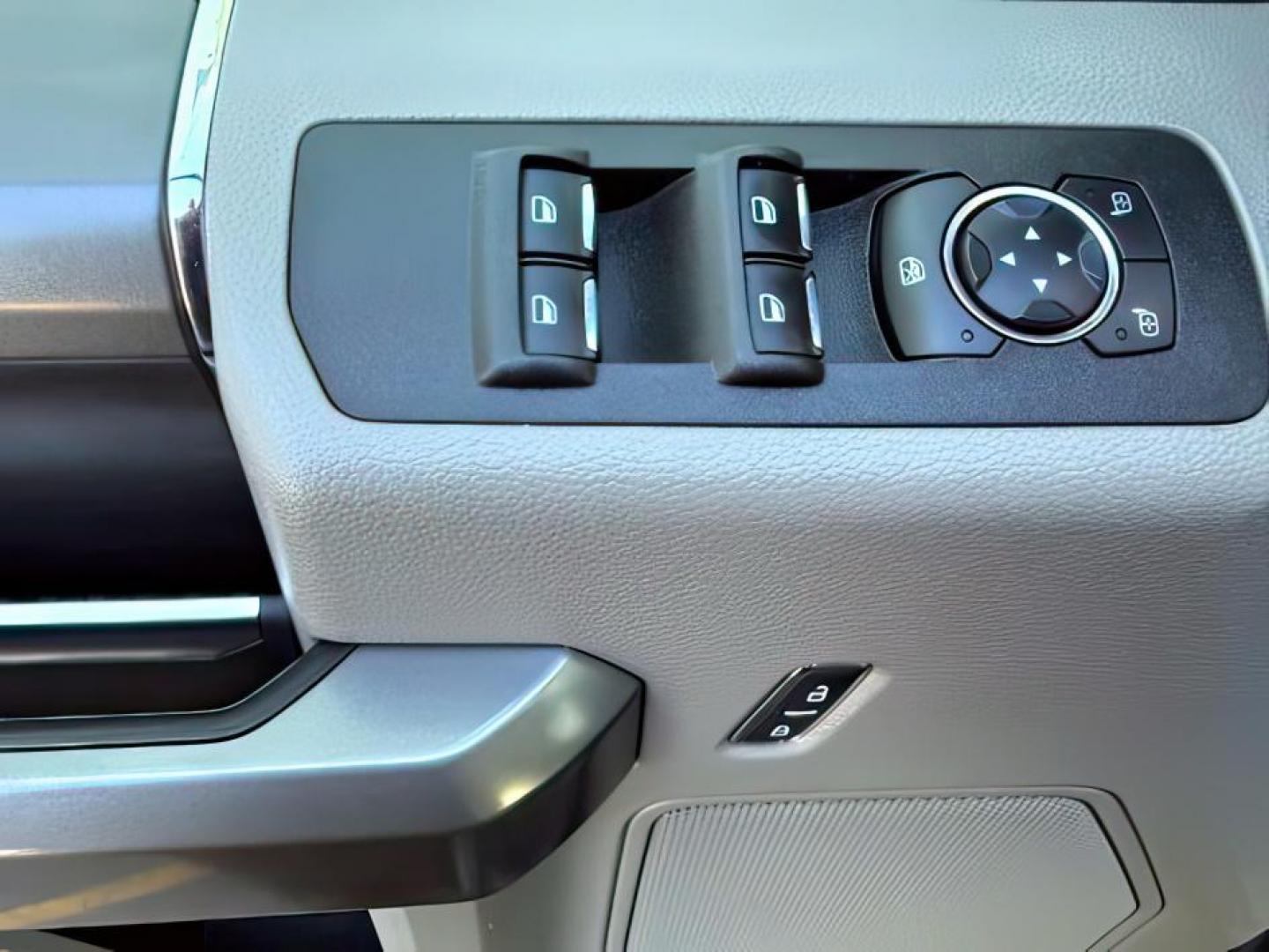 2019 GRAY /Black Ford F-150 XLT (1FTEW1E43KK) with an EcoBoost 3.5L V-6 port/direct injection engine, AUTOMATIC transmission, located at 1235 N Woodruff Ave., Idaho Falls, 83401, (208) 523-1053, 43.507172, -112.000488 - At Timberline Auto, finding a great deal on your next vehicle is always easy! Our experienced sales staff's goal is to help find you the right vehicle at the right price! Our knowledgeable finance department has options for almost any credit score. We offer extended service contract options to prote - Photo#22