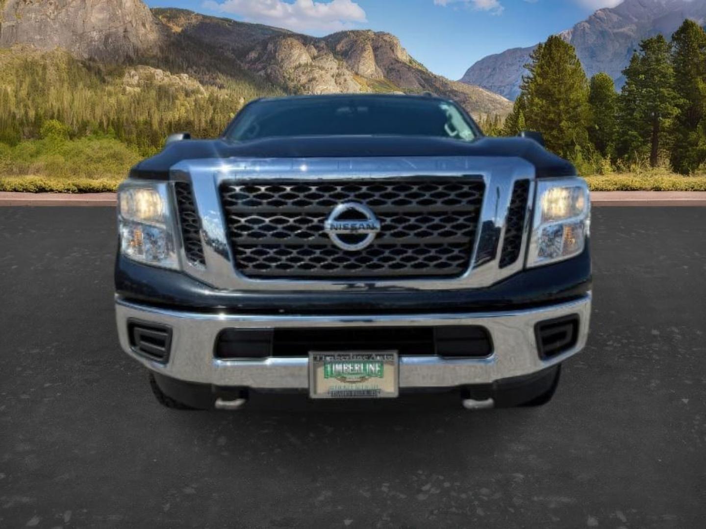 2016 GRAY /Black Nissan TITAN XD SV Diesel (1N6BA1F32GN) with an 5L V-8 diesel direct injection engine, AUTOMATIC transmission, located at 1235 N Woodruff Ave., Idaho Falls, 83401, (208) 523-1053, 43.507172, -112.000488 - At Timberline Auto, finding a great deal on your next vehicle is always easy! Our experienced sales staff's goal is to help find you the right vehicle at the right price! Our knowledgeable finance department has options for almost any credit score. We offer extended service contract options to prote - Photo#8