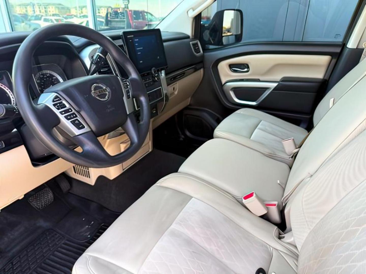 2016 GRAY /Black Nissan TITAN XD SV Diesel (1N6BA1F32GN) with an 5L V-8 diesel direct injection engine, AUTOMATIC transmission, located at 1235 N Woodruff Ave., Idaho Falls, 83401, (208) 523-1053, 43.507172, -112.000488 - At Timberline Auto, finding a great deal on your next vehicle is always easy! Our experienced sales staff's goal is to help find you the right vehicle at the right price! Our knowledgeable finance department has options for almost any credit score. We offer extended service contract options to prote - Photo#13