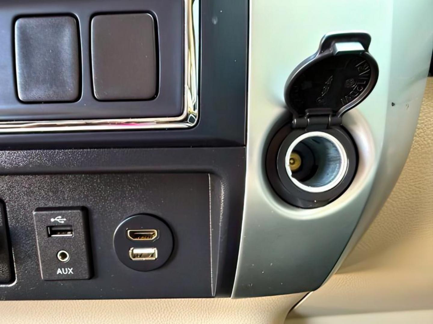 2016 GRAY /Black Nissan TITAN XD SV Diesel (1N6BA1F32GN) with an 5L V-8 diesel direct injection engine, AUTOMATIC transmission, located at 1235 N Woodruff Ave., Idaho Falls, 83401, (208) 523-1053, 43.507172, -112.000488 - At Timberline Auto, finding a great deal on your next vehicle is always easy! Our experienced sales staff's goal is to help find you the right vehicle at the right price! Our knowledgeable finance department has options for almost any credit score. We offer extended service contract options to prote - Photo#17