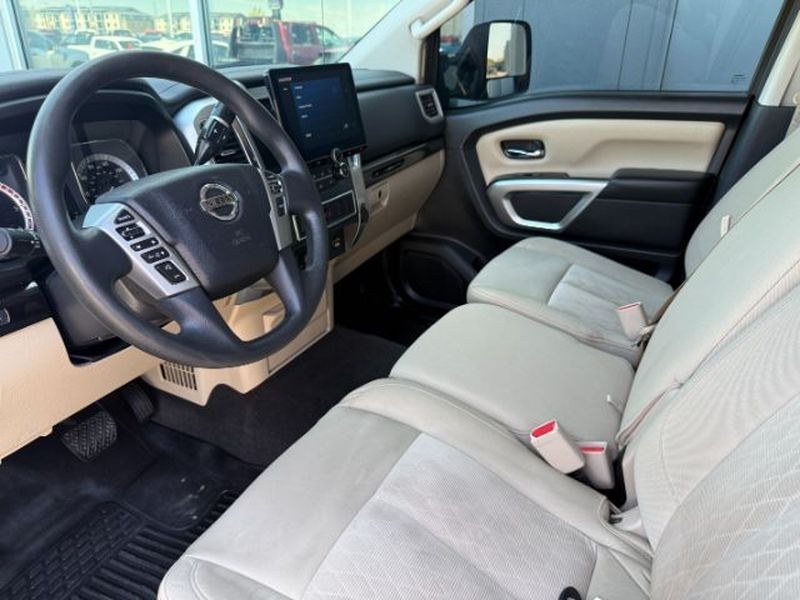 2016 Magnetic Black /Beige Nissan Titan XD SV (1N6BA1F32GN) with an V8, 5.0L engine, 6-speed automatic transmission, located at 1175 N Woodruff Ave, Idaho Falls, ID, 83401, 43.506901, -111.999657 - <b>Vehicle Details</b><br>Looking for a powerful pre-owned truck in Idaho Falls, ID? This 2016 Nissan Titan XD SV Diesel with 4WD delivers the strength, capability, and comfort truck shoppers want. Powered by a V8 5.0L Diesel engine, this Nissan Titan XD is built for towing, hauling, and confident d- Photo#13