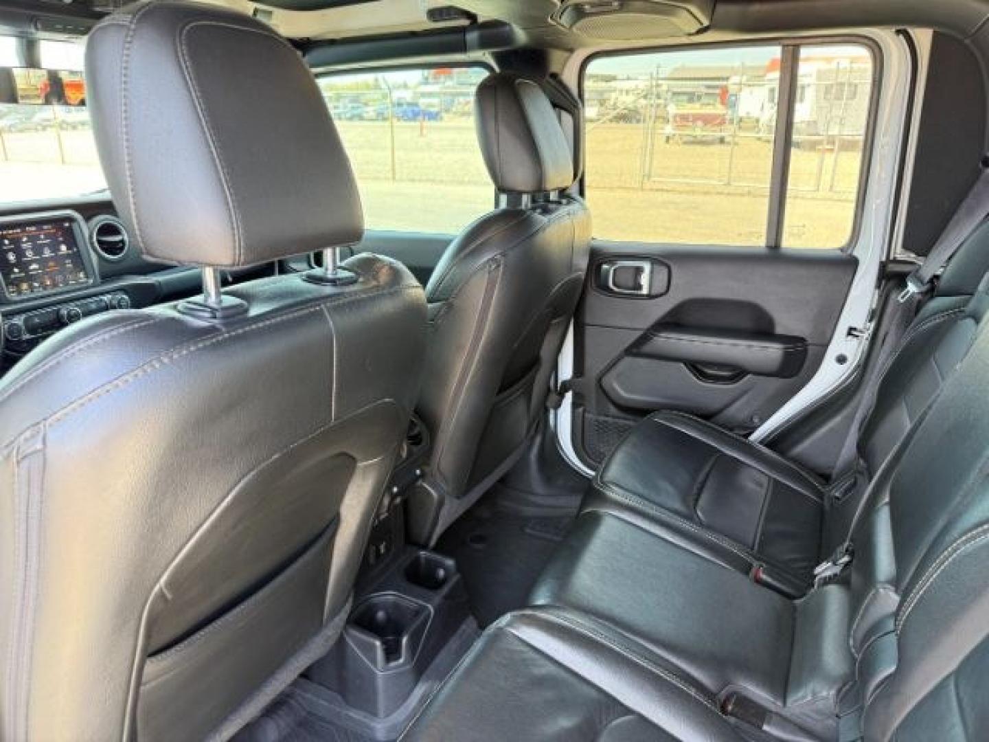 2022 WHITE /Black Jeep Gladiator (1C6HJTFG9NL) with an 36L V-6 DOHC engine, Automatic transmission, located at 1175 N Woodruff Ave, Idaho Falls, ID, 83401, 43.506901, -111.999657 - At Timberline Auto, finding a great deal on your next vehicle is always easy! Our experienced sales staff's goal is to help find you the right vehicle at the right price! Our knowledgeable finance department has options for almost any credit score. We offer extended service contract options to prote - Photo#54
