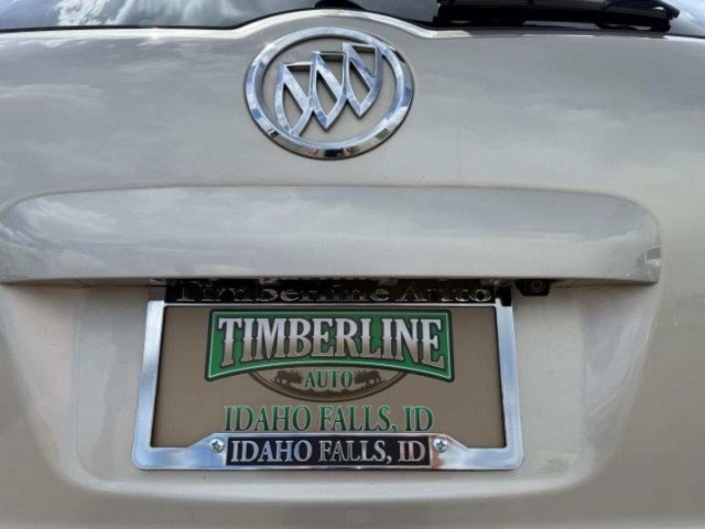 2014 GOLD /Ebony Buick Enclave (5GAKVCKD8EJ) with an 36L V-6 gasoline direct injection engine, Automatic transmission, located at 1175 N Woodruff Ave, Idaho Falls, ID, 83401, 43.506901, -111.999657 - At Timberline Auto, finding a great deal on your next vehicle is always easy! Our experienced sales staff's goal is to help find you the right vehicle at the right price! Our knowledgeable finance department has options for almost any credit score. We offer extended service contract options to prote - Photo#34