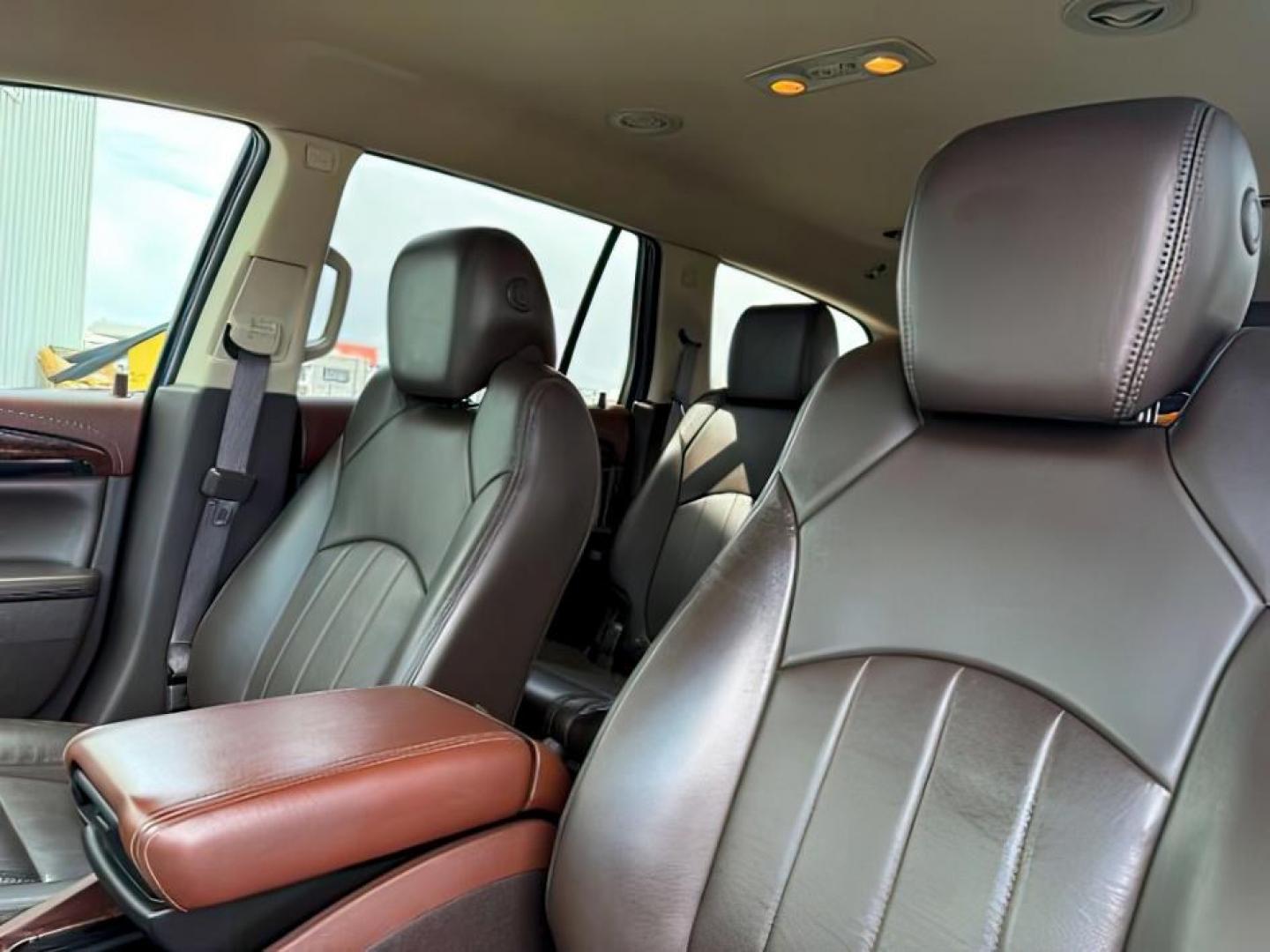 2014 GOLD /Ebony Buick Enclave (5GAKVCKD8EJ) with an 36L V-6 gasoline direct injection engine, Automatic transmission, located at 1175 N Woodruff Ave, Idaho Falls, ID, 83401, 43.506901, -111.999657 - At Timberline Auto, finding a great deal on your next vehicle is always easy! Our experienced sales staff's goal is to help find you the right vehicle at the right price! Our knowledgeable finance department has options for almost any credit score. We offer extended service contract options to prote - Photo#24