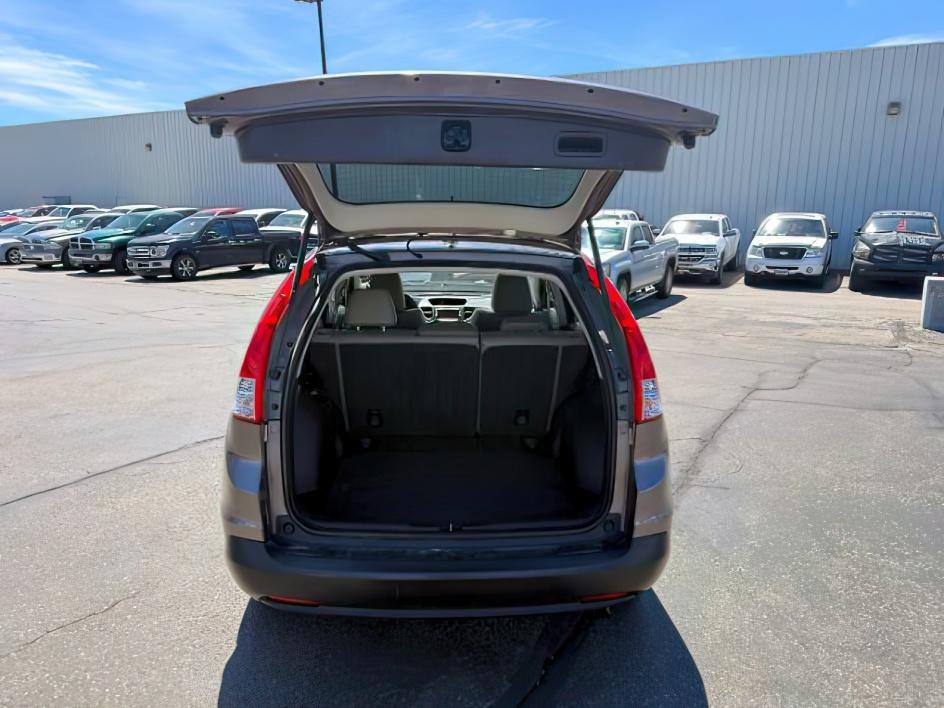 2012 GRAY /LEATHER Honda CR-V EX (5J6RM4H71CL) with an 2.4L I-4 port/direct injection engine, AUTOMATIC transmission, located at 1235 N Woodruff Ave., Idaho Falls, 83401, (208) 523-1053, 43.507172, -112.000488 - At Timberline Auto, finding a great deal on your next vehicle is always easy! Our experienced sales staff's goal is to help find you the right vehicle at the right price! Our knowledgeable finance department has options for almost any credit score. We offer extended service contract options to prote- Photo#5