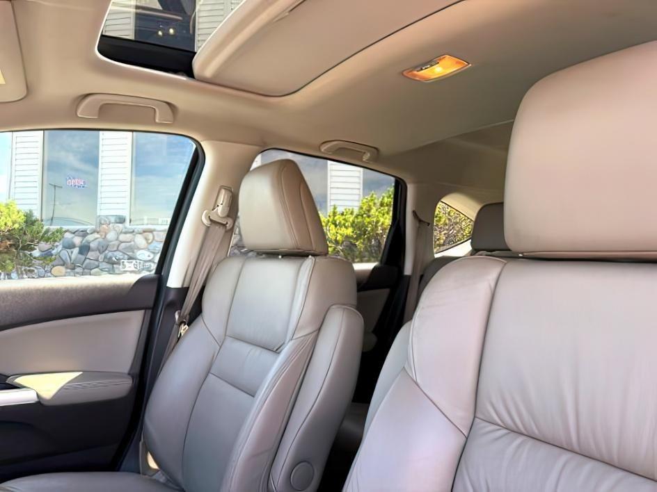 2012 GRAY /LEATHER Honda CR-V EX (5J6RM4H71CL) with an 2.4L I-4 port/direct injection engine, AUTOMATIC transmission, located at 1235 N Woodruff Ave., Idaho Falls, 83401, (208) 523-1053, 43.507172, -112.000488 - At Timberline Auto, finding a great deal on your next vehicle is always easy! Our experienced sales staff's goal is to help find you the right vehicle at the right price! Our knowledgeable finance department has options for almost any credit score. We offer extended service contract options to prote- Photo#22